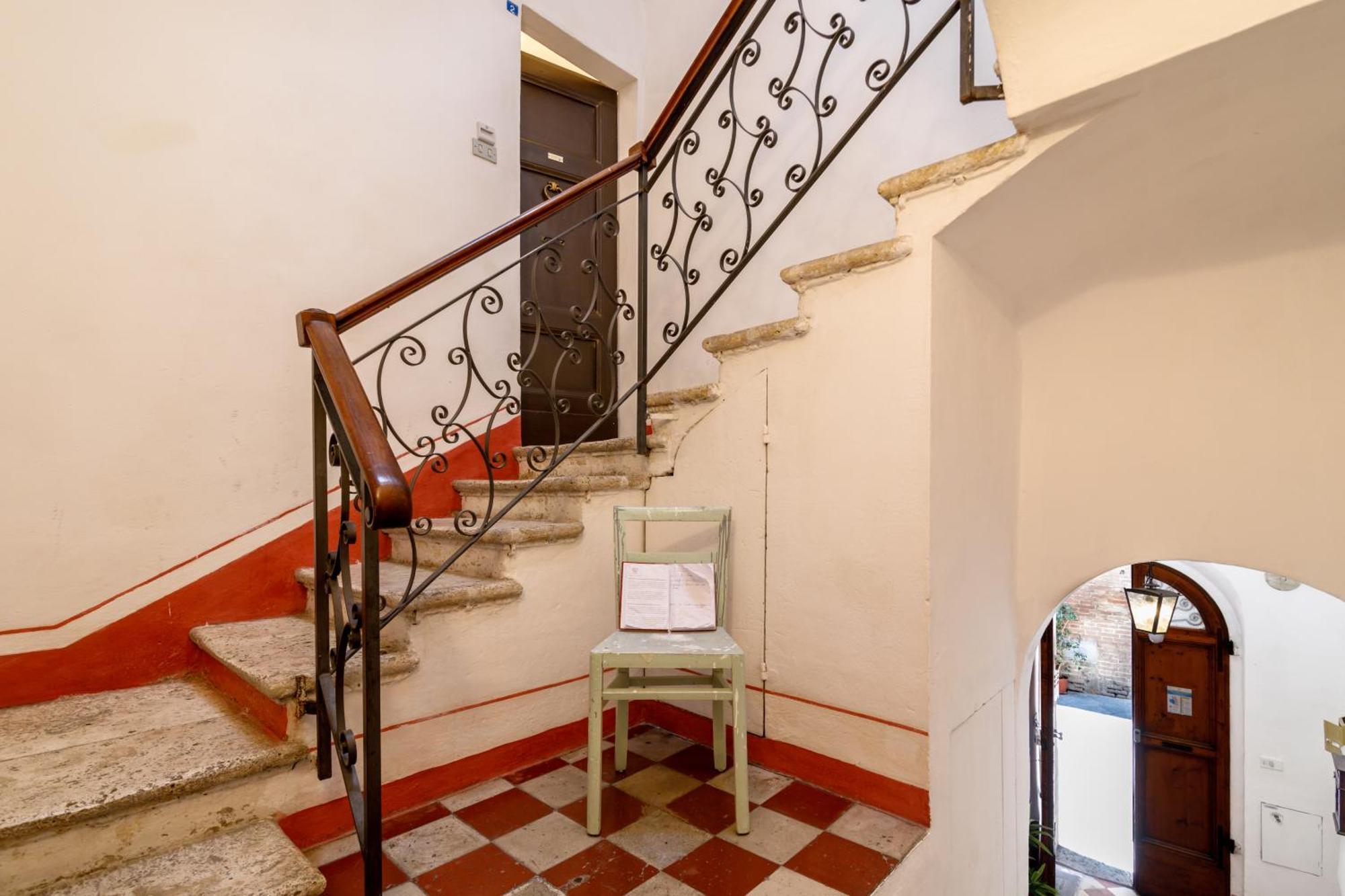Charme Centro Storico Apartment Siena Bagian luar foto