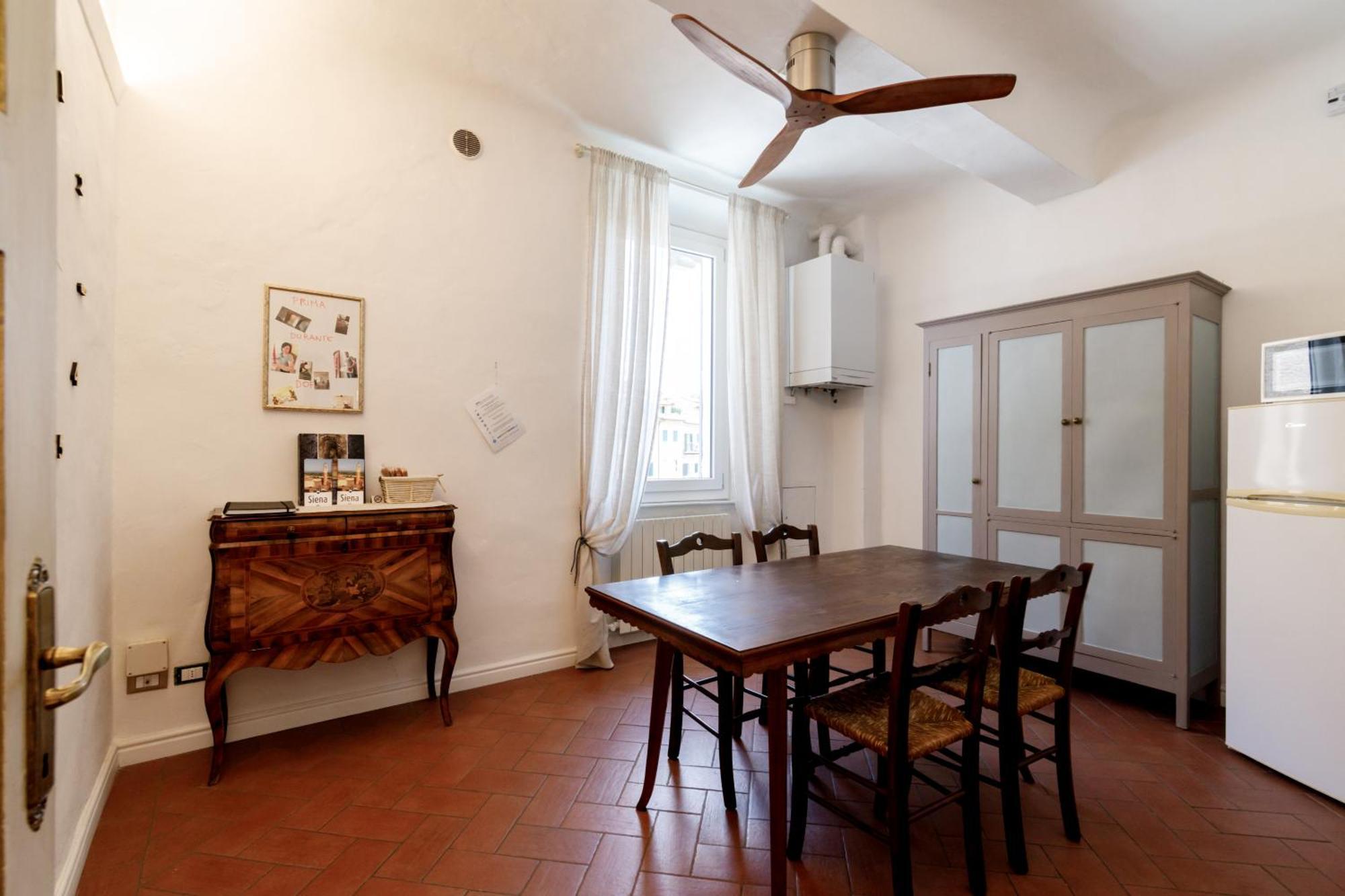 Charme Centro Storico Apartment Siena Bagian luar foto