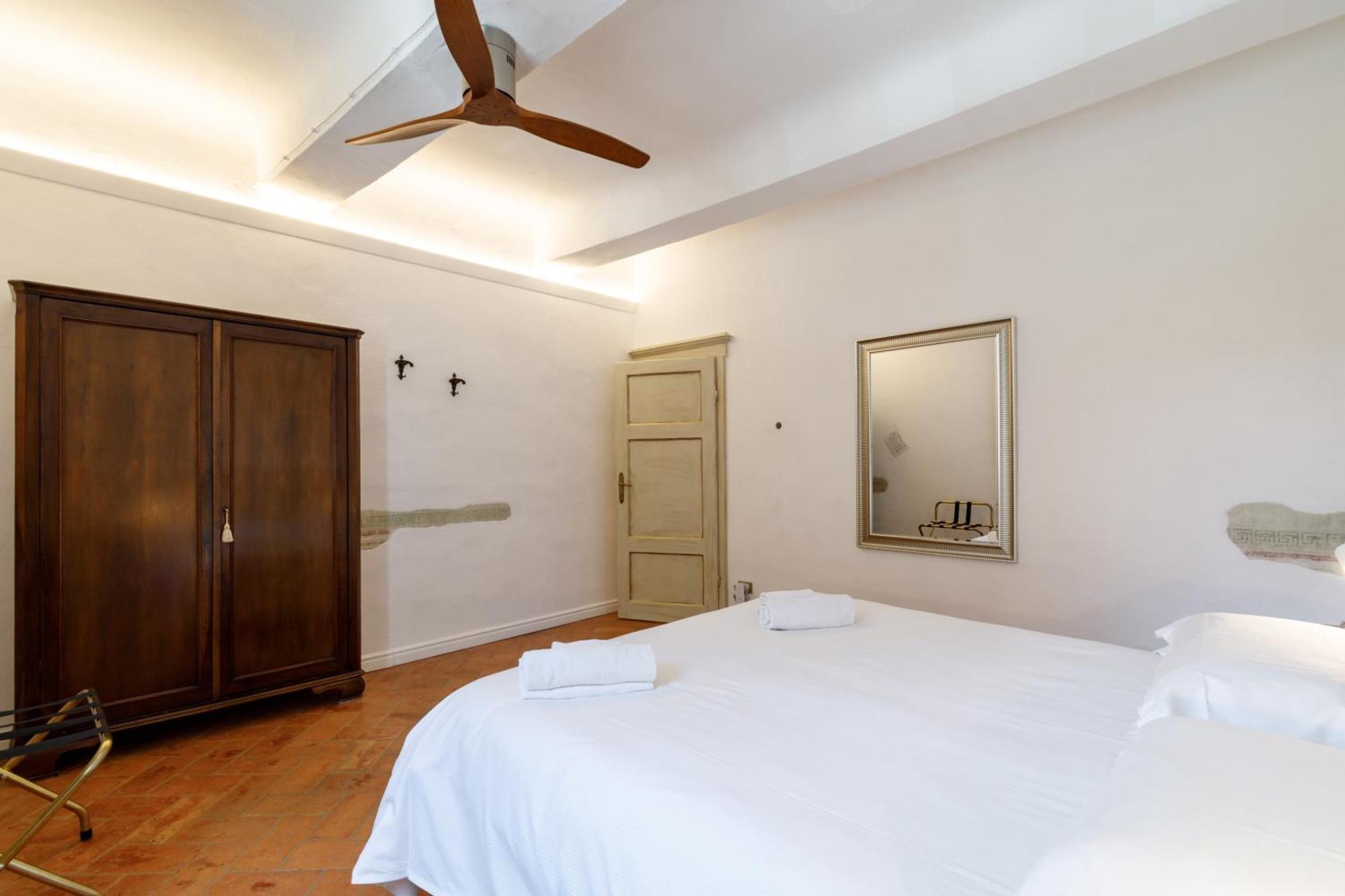 Charme Centro Storico Apartment Siena Bagian luar foto